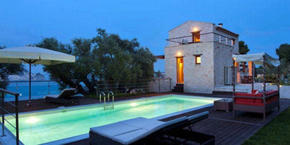Exensian Villas&Suites Marathiás Exterior foto
